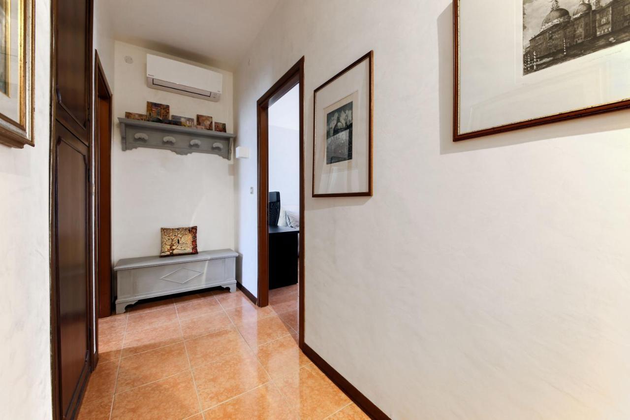 Private Parking - Family Home - 15 Min To Venice เมสเตร ภายนอก รูปภาพ